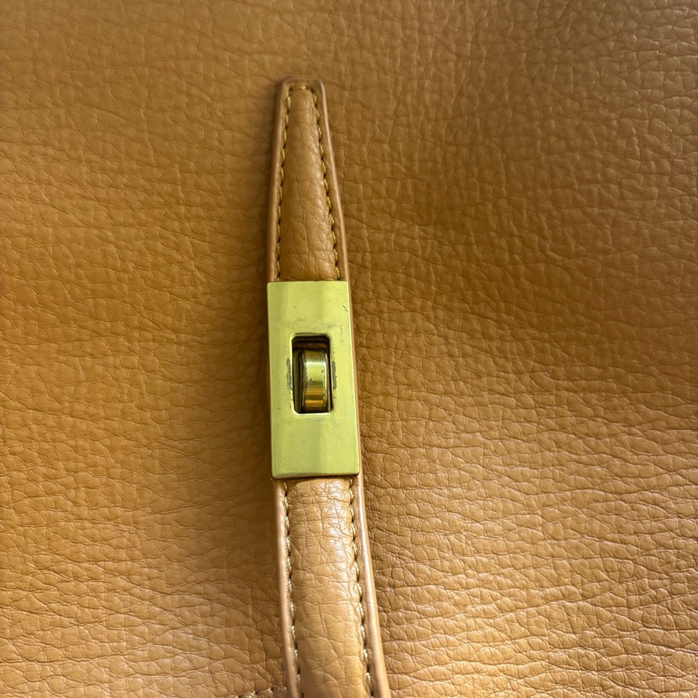 Miztique Isabelle 2-in-1 Camel Vegan Leather Tote | Modern - Picture 7 of 11